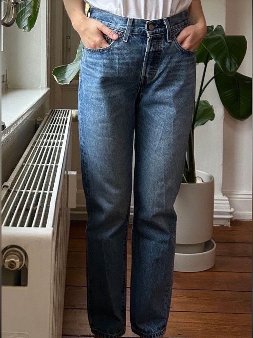 Levi's 501 Classic High Waist Straight Leg W27 L30 Jeans